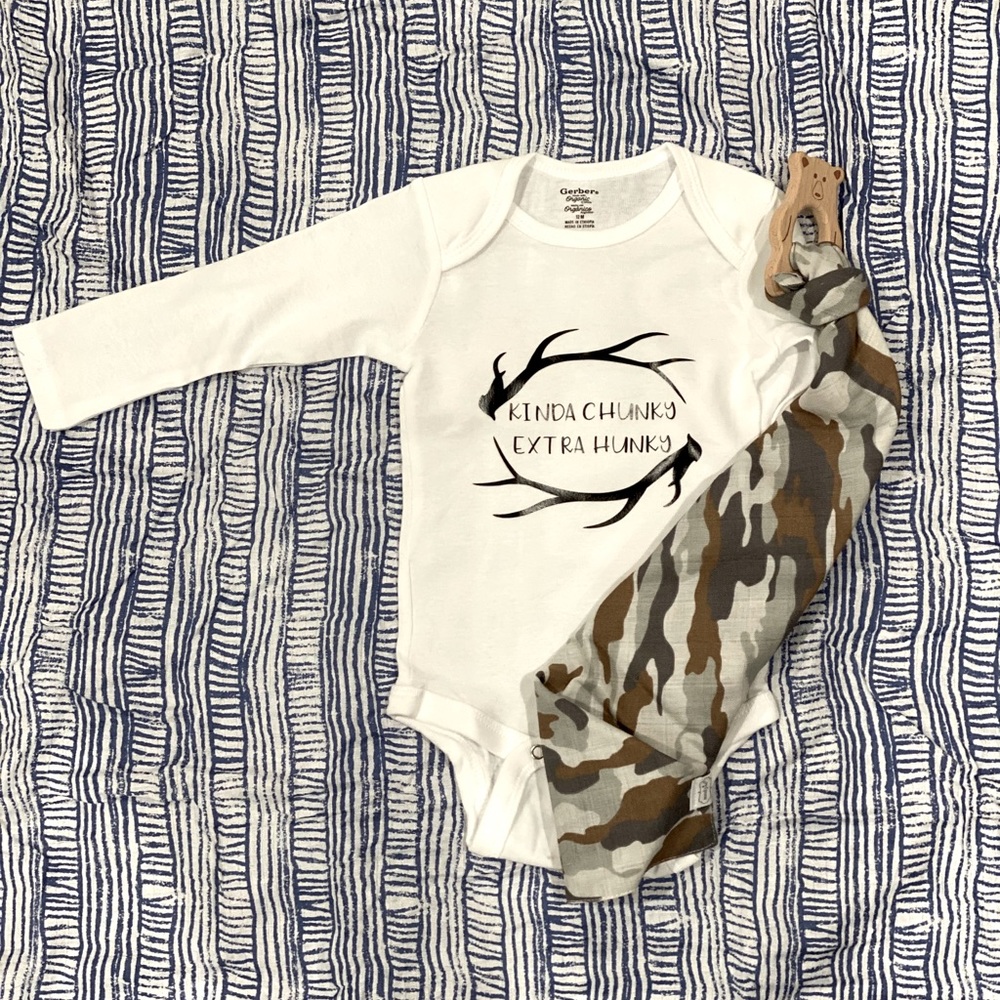 Baby Onsie “Kinda Chunky Extra Hunky”
